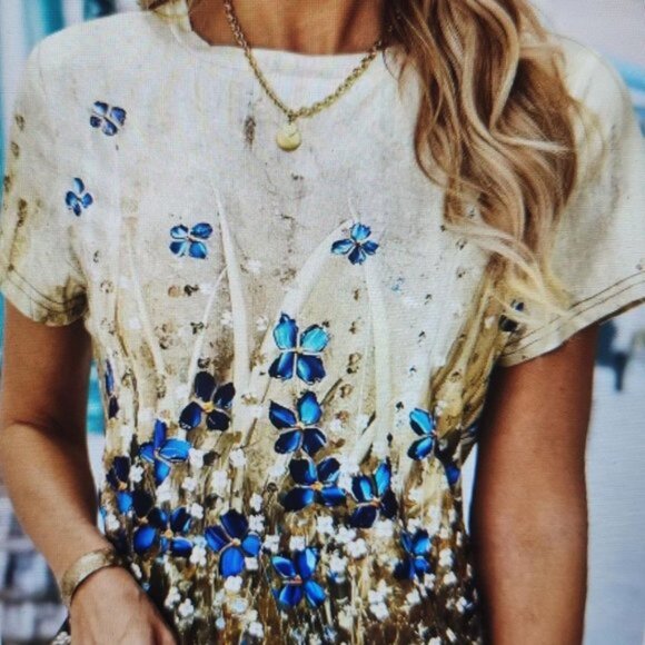 2 - Women's Short Sleeve Everyday Tops (Both 2XL) - Picture 9 of 16